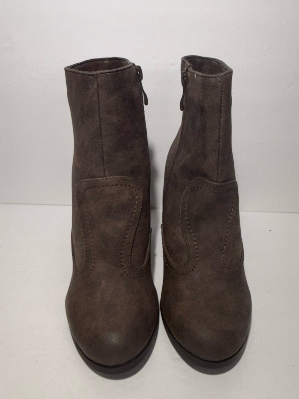😍2 Lips Too Brown Suede-Look Ankle Booties Block Heel Zip Up inside size 6
